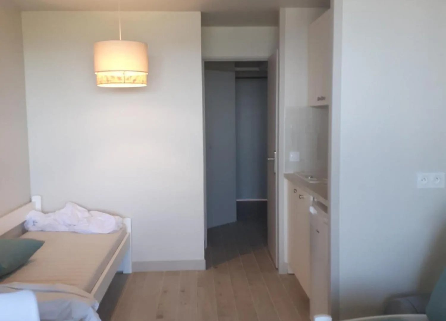 Studio A Cannes Vue Mer Refait A Neuf Avec Piscine France