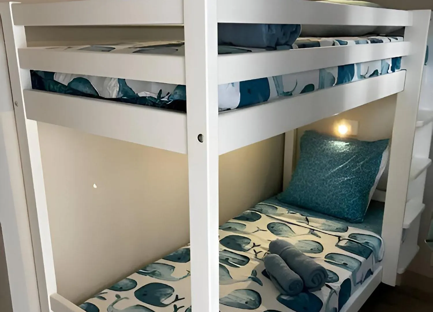 Studio A Cannes Vue Mer Refait A Neuf Avec Piscine