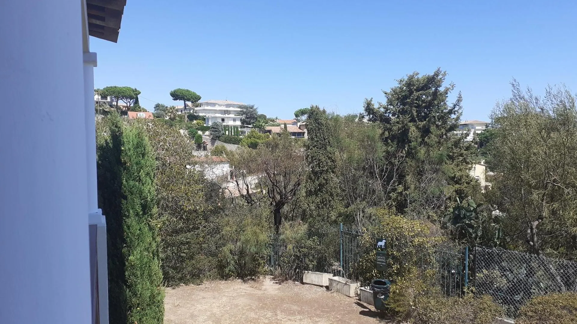 Apartment Studio A Cannes Vue Mer Refait A Neuf Avec Piscine France